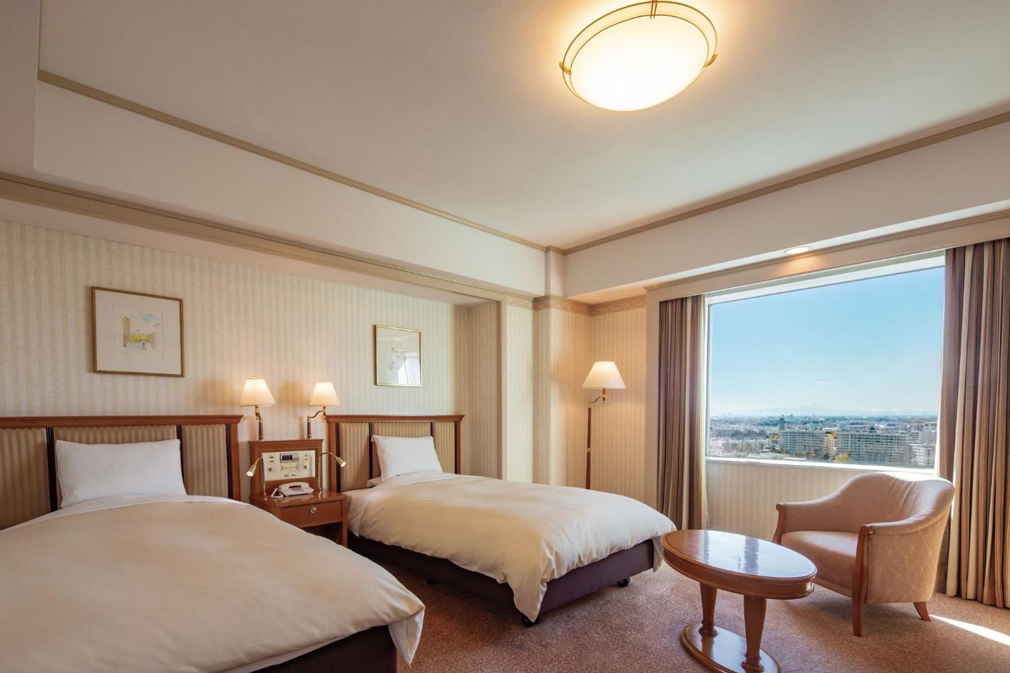 Crest Hotel Kashiwa Buitenkant foto